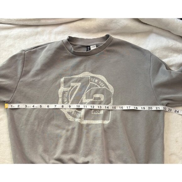 H&M Divided Gray Sweatshirt Graphic Print 72 New York Womens Size M - Picture 7 of 10